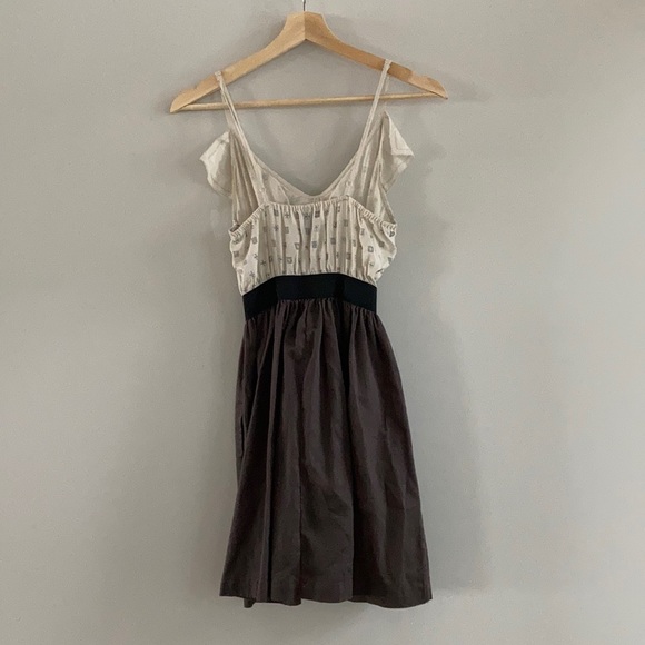 Gentle Fawn Ruffle Dress with Pattern - Picture 12 of 12
